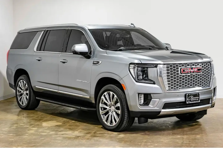 $73790 : 2024 Yukon XL Denali image 8