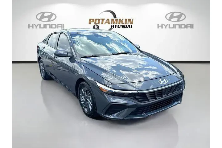 $18422 : Hyundai ELANTRA 2024 SEL 4dr image 3