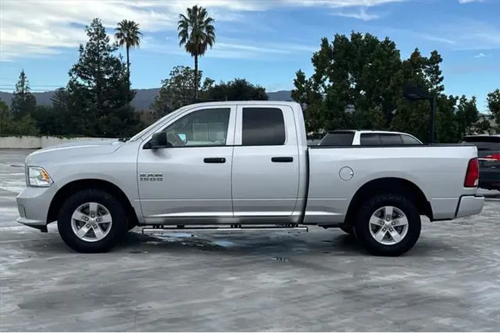 $14591 : Ram 1500 2016 4x2 Express 4d image 6