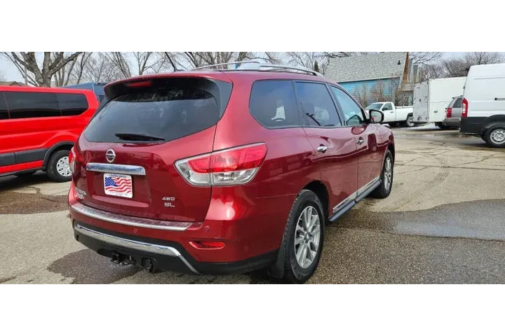 $9990 : 2014 Pathfinder SL image 6