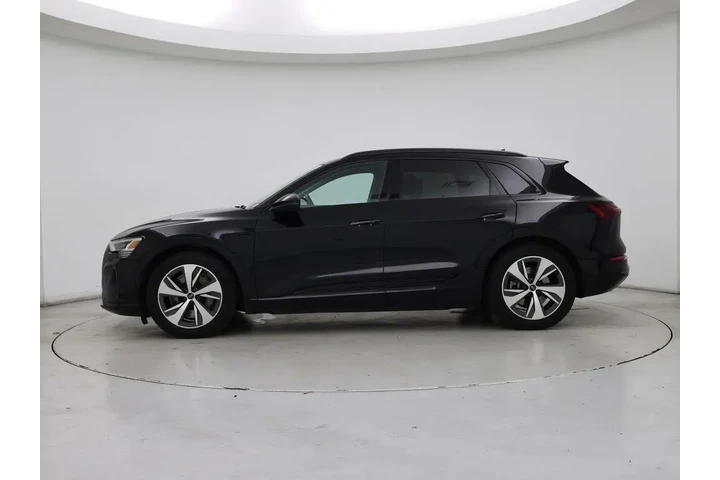 $36998 : Audi Q8 e-tron 2024 AWD quat image 3