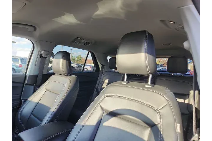 $28990 : Ford Explorer 2022 AWD XLT 4 image 8