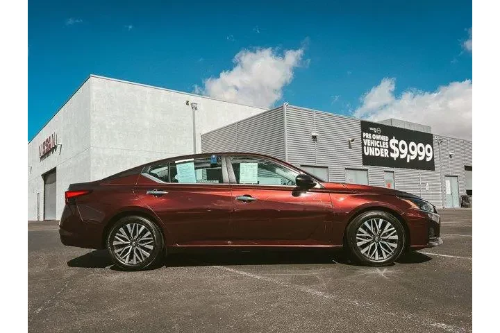 $19997 : Nissan Altima 2024 2.5 SV 4d image 2