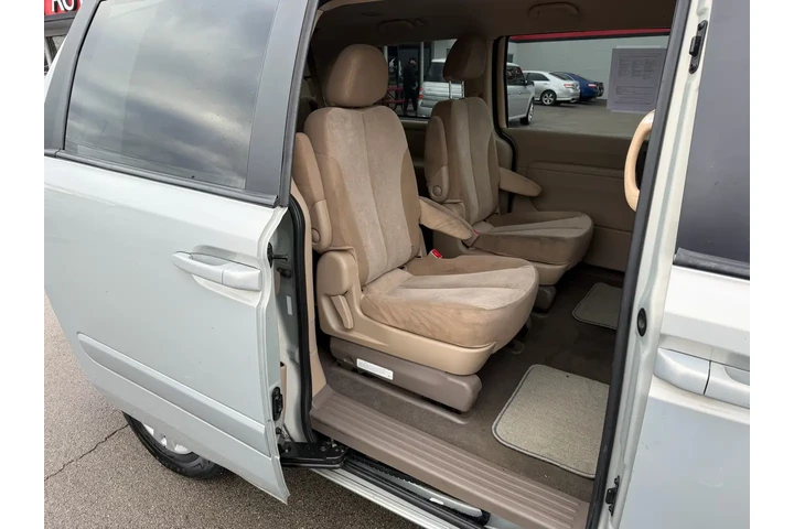 $3980 : 2012 Sedona LX image 9