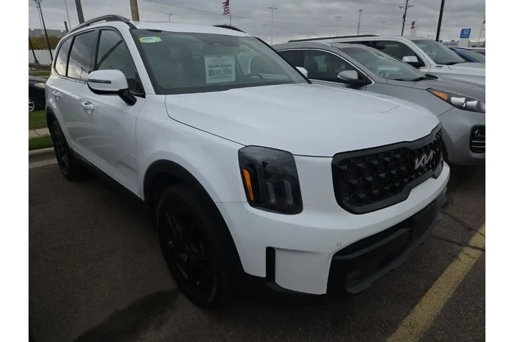 $44999 : 2024 Telluride SX X-Line image 1