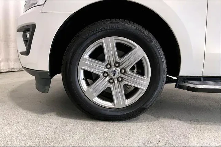 $25991 : Ford Expedition 2020 4x2 XLT image 6