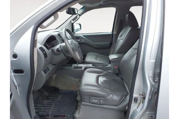 $14561 : Nissan Frontier 2013 4x4 S 4 image 9