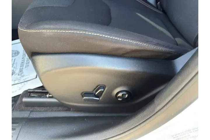 $10500 : Jeep Cherokee 2016 4x4 Latit image 10