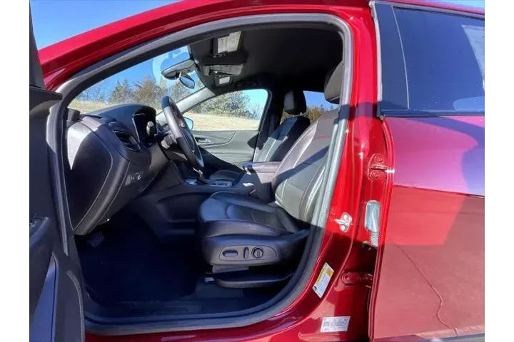 $27097 : Chevrolet Equinox 2023 4x4 R image 10