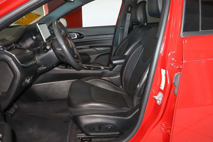 $19488 : 2023 Compass (RED) Edition 4x4 image 7