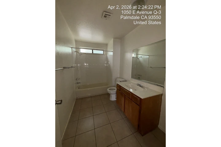 $1850 : 🌟 Townhome de 2 Recámaras image 7