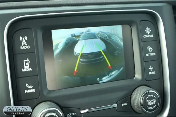 $27454 : Ram 1500 2018 4x4 Express 4d image 10