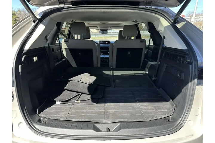 $27985 : Mazda CX-90 Plug-in Hybrid 2 image 9