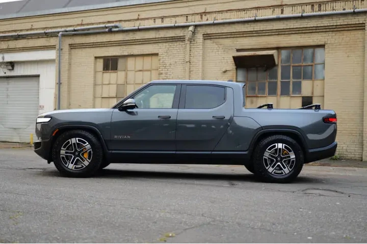 $61988 : 2022 Rivian R1T Launch Edition image 5