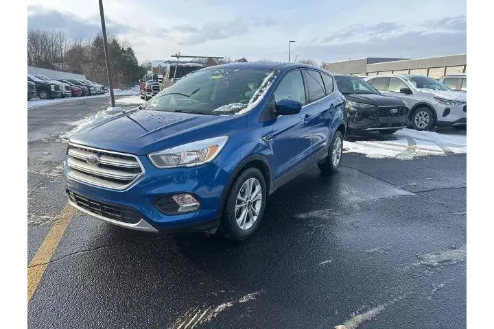 $11000 : Ford Escape 2017 AWD SE 4dr image 1