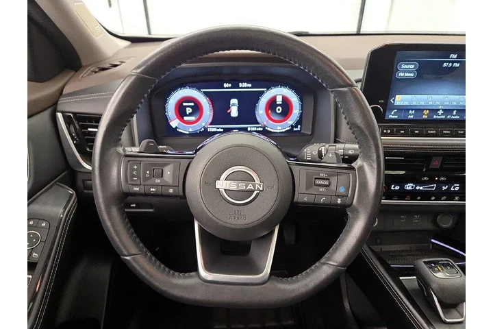 $30998 : Nissan Rogue 2023 Platinum 4 image 10