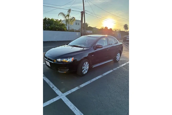 $6000 : 2015 Mitsubishi image 3