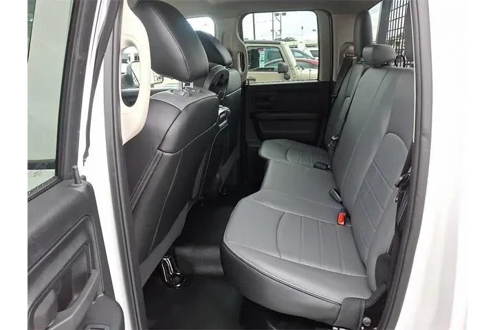 $27988 : Ram 1500 Classic 2023 4x2 Tr image 8