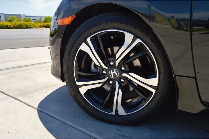 $14995 : Used 2016 Civic Sedan 4dr CVT image 9
