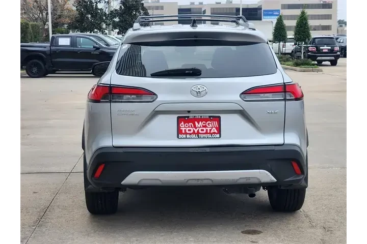 $26323 : Toyota Corolla Cross 2025 XL image 6