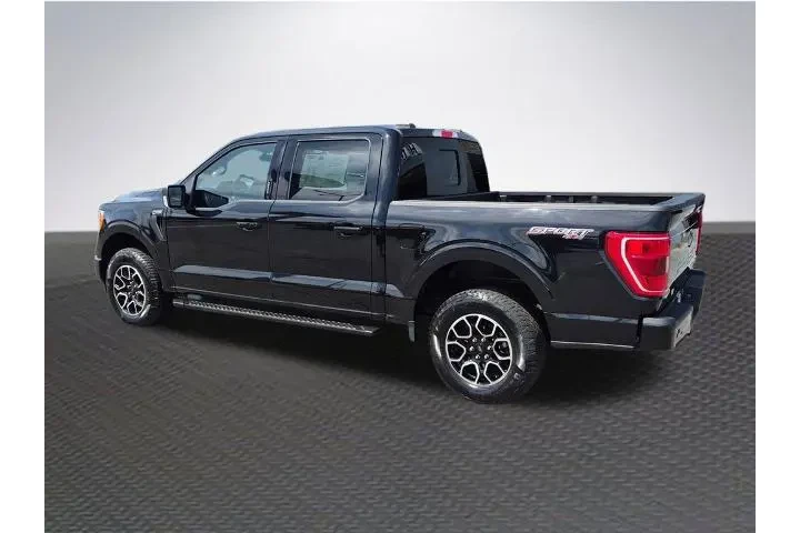 $37995 : Ford F-150 2023 4x4 XLT 4dr image 5