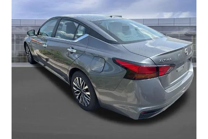 $20324 : Nissan Altima 2025 2.5 SV 4d image 5