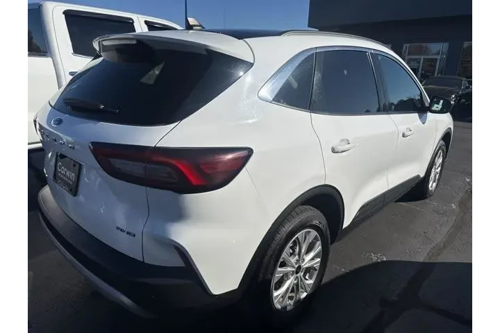 $20389 : Ford Escape 2024 AWD Active image 7