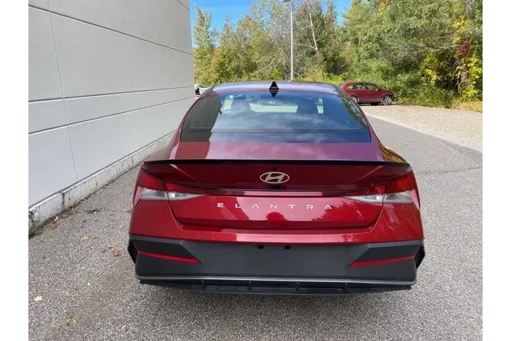 $19356 : Hyundai ELANTRA 2025 SEL Spo image 9