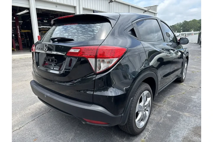 $19150 : Honda HR-V 2022 LX 4dr Cross image 5
