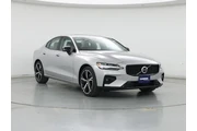 Volvo S60 2024 B5 Plus Dark en Elizabethtown