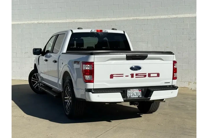 $33989 : Ford F-150 2023 4x2 XL 4dr S image 5