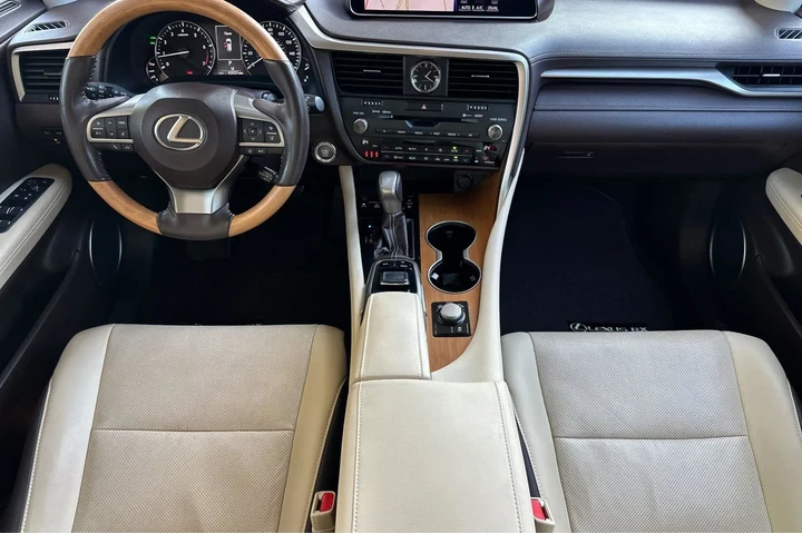 $30900 : Lexus RX 350 2017 4dr SUV image 6