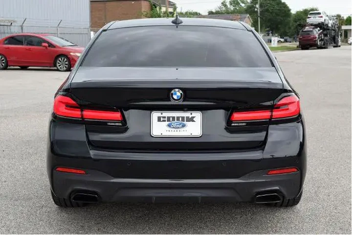 $34983 : BMW 5 Series 2022 540i 4dr S image 5
