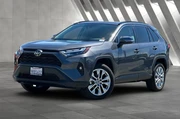$36900 : Toyota RAV4 2024 AWD XLE Pre thumbnail