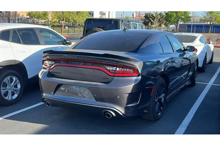 $29984 : Dodge Charger 2021 GT 4dr Se image 2