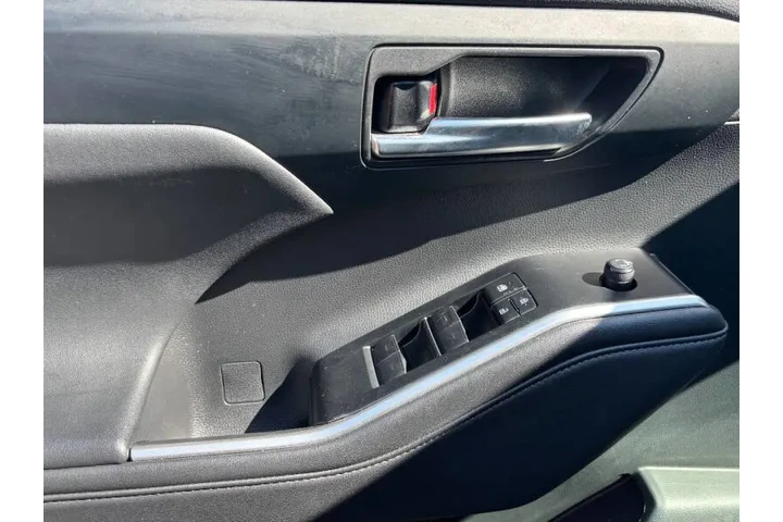 $27995 : 2022 Highlander XLE image 7