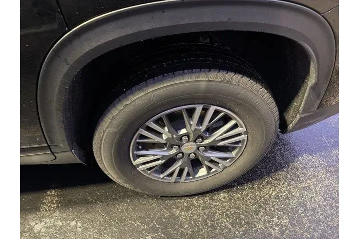 $29991 : Chevrolet Traverse 2024 LS 4 image 9