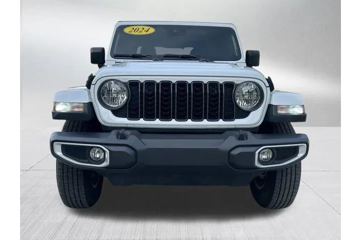 $32992 : Jeep Gladiator 2024 4x4 Spor image 2