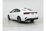 $20998 : Kia Forte 2023 LXS 4dr Sedan thumbnail