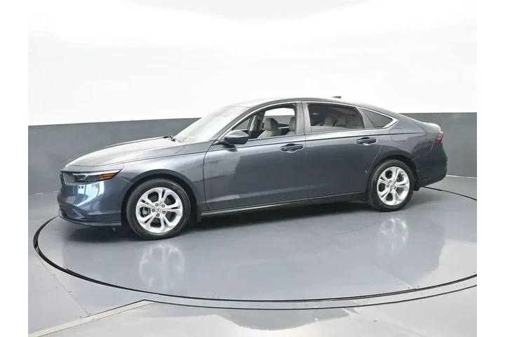 $20999 : Honda Accord 2024 LX 4dr Sed image 2