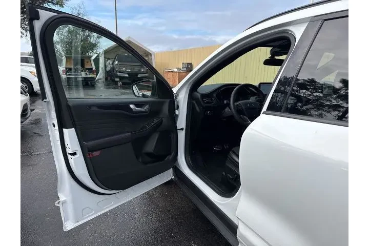 $22000 : Ford Escape Hybrid 2023 ST-L image 6