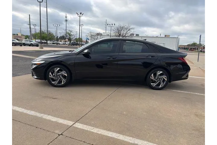 $29280 : Hyundai ELANTRA Hybrid 2025 image 2