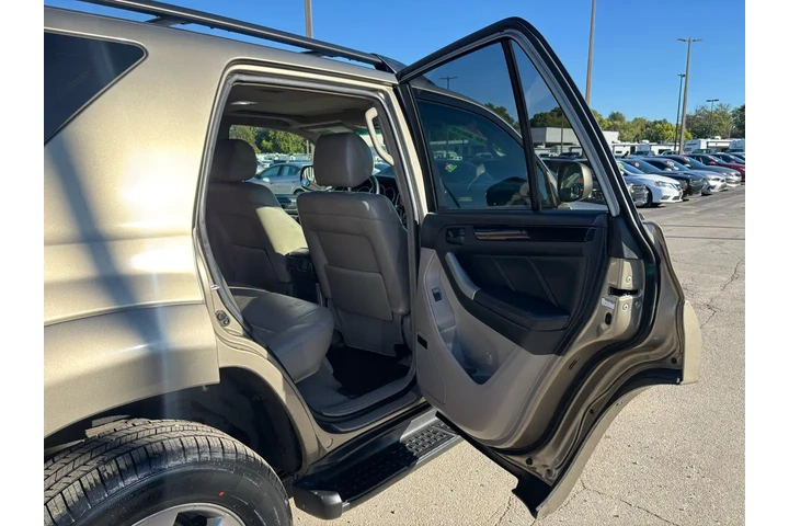 2007 4Runner 2WD 4dr V6 Limit image 10