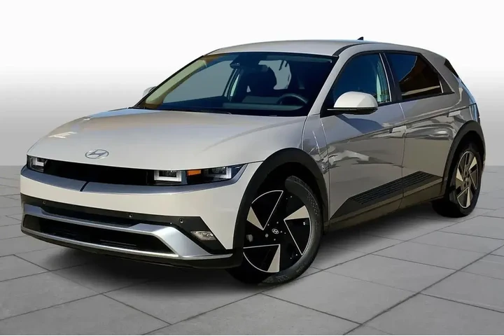 $34777 : Hyundai IONIQ 5 2026 AWD SE image 1