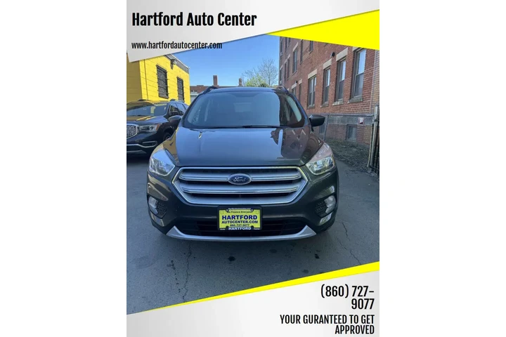 $9999 : 2018 Escape SE image 1