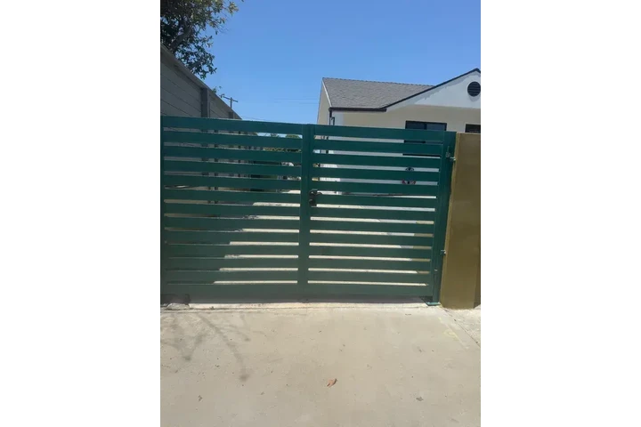 $1600 : Boyle Heights 3 Bed/ 1 Bath image 3