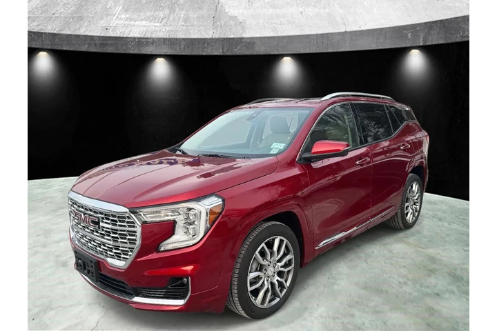 $25985 : GMC Terrain 2023 AWD Denali image 3