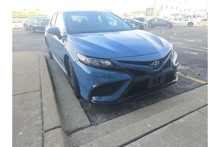 $23491 : Toyota Camry 2024 SE 4dr Sed image 1