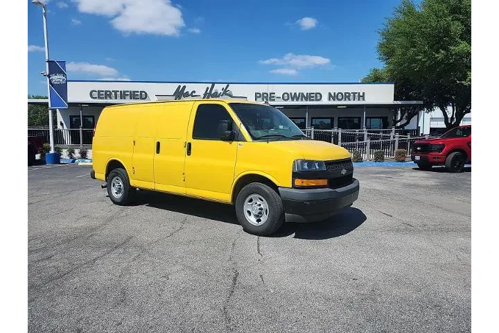 $16996 : Chevrolet Express 2021 2500 image 1