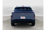 $21901 : Hyundai KONA 2024 AWD SEL 4d thumbnail